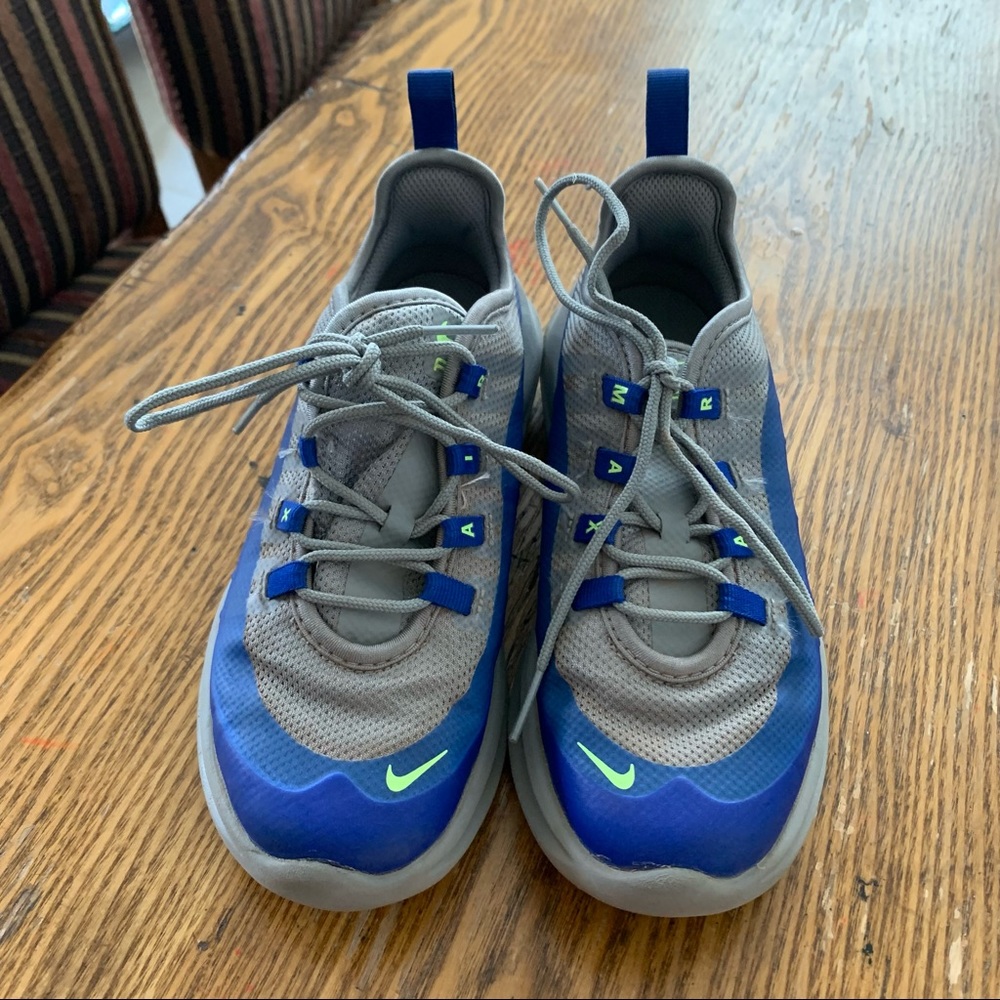 Nike Air Max Axis Size 2 Youth Blue/Gray - Picture 5 of 5